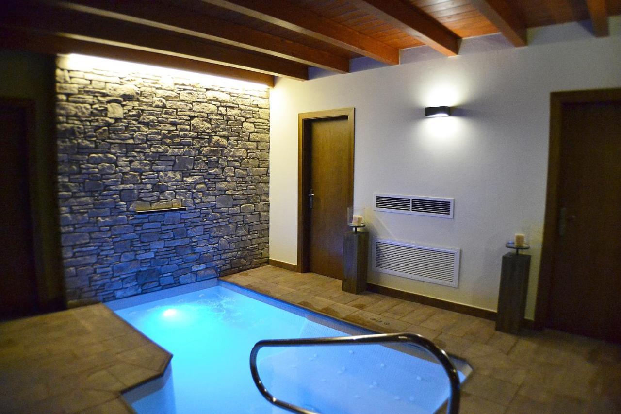 Alba D'Esteve. Casa Rural Espot Eksteriør billede