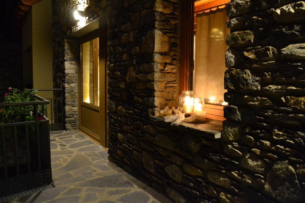 Alba D'Esteve. Casa Rural Espot Eksteriør billede